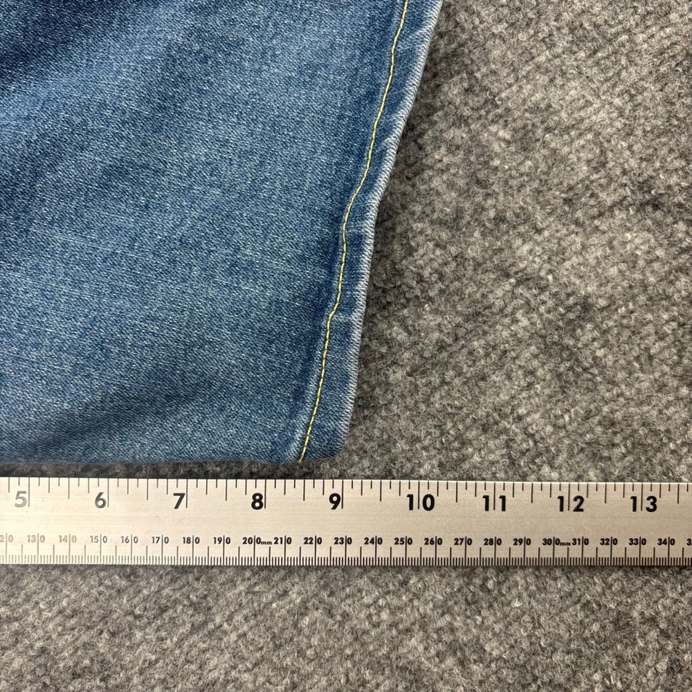 Levi's Slim Short Size 18 Blue Denim Bermuda Jorts Women - Picture 7 of 7